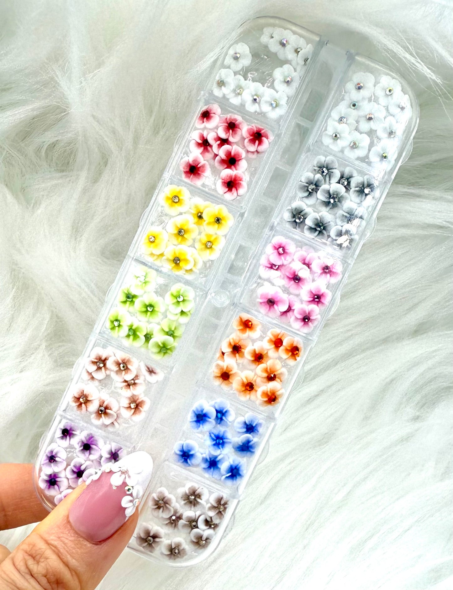Handmade 3D Acrylic Flowers Set 180pcs