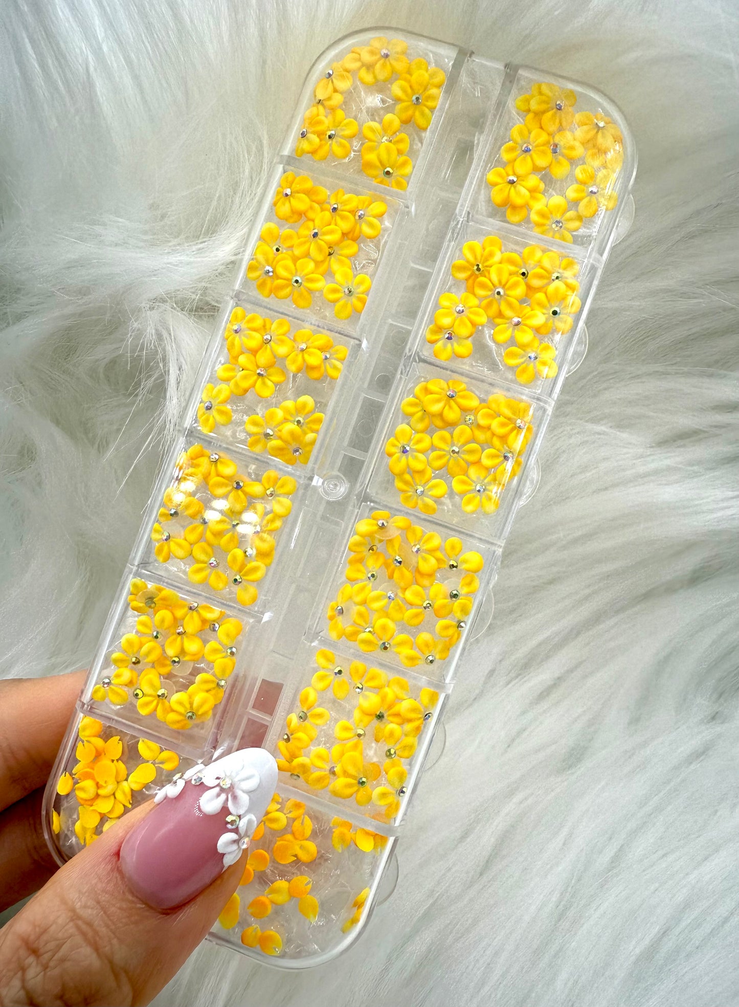 Handmade 3D Acrylic Flowers Set 180pcs