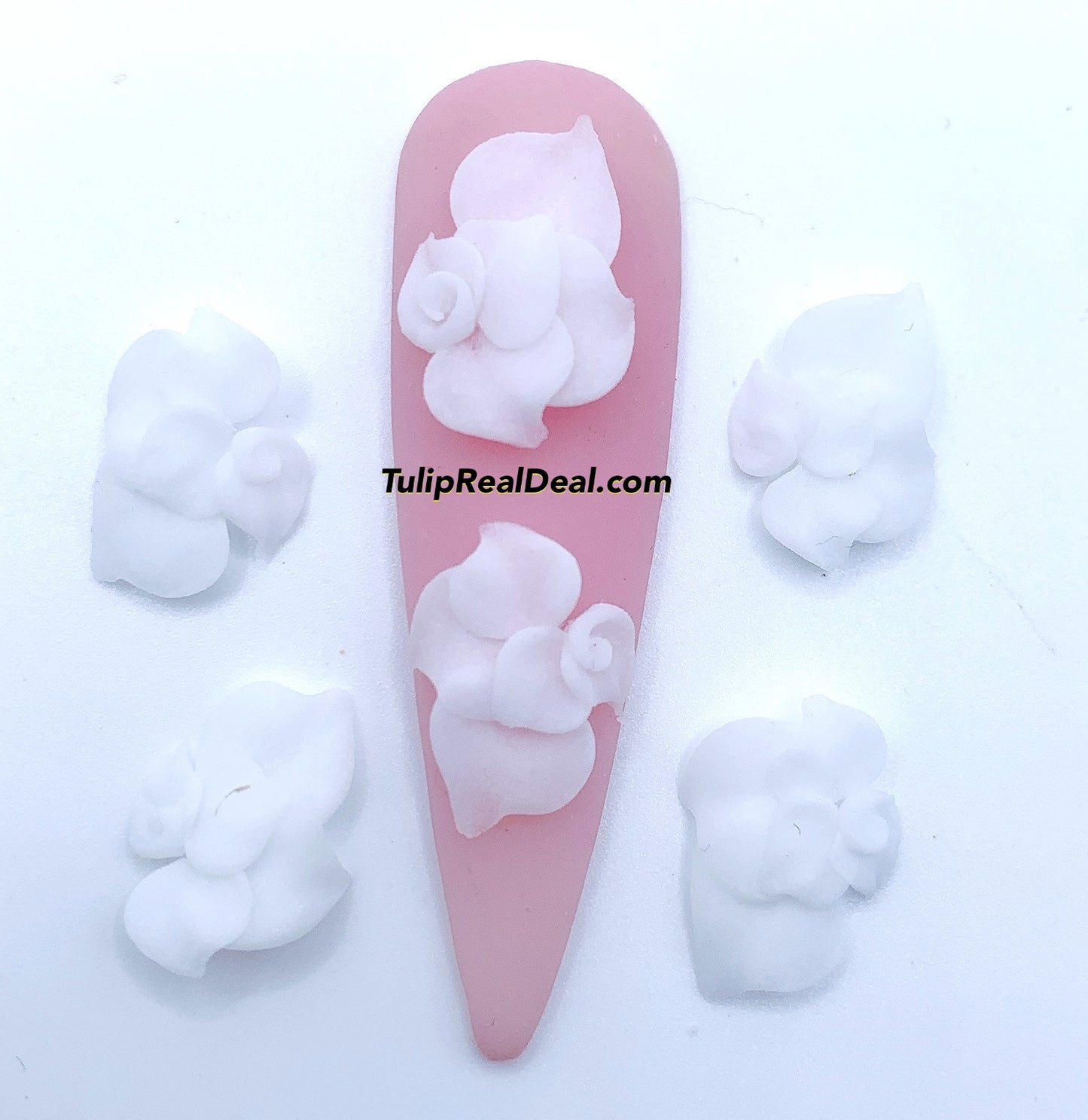 HANDMADE 3D White Acrylic Flowers 4pcs