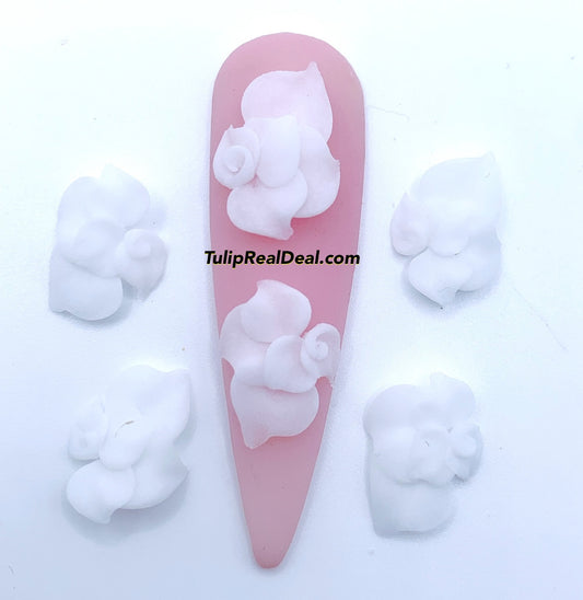 HANDMADE 3D White Acrylic Flowers 4pcs
