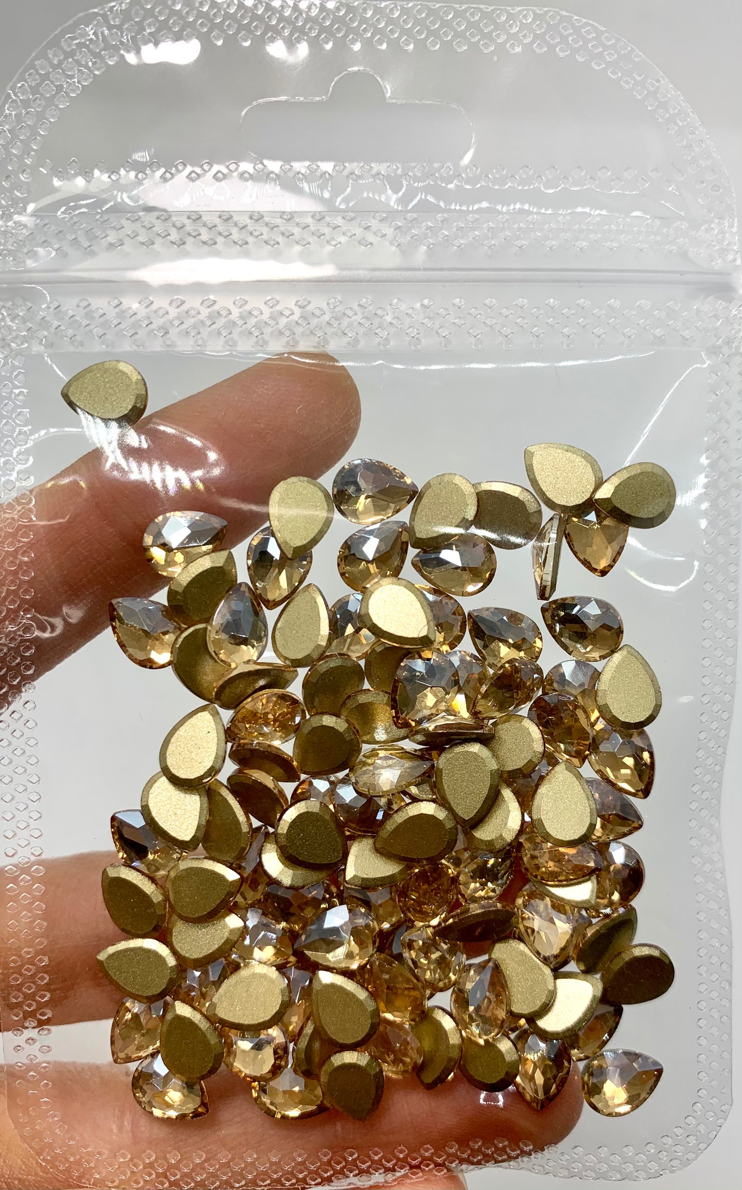 Gold champagne Pear Medium