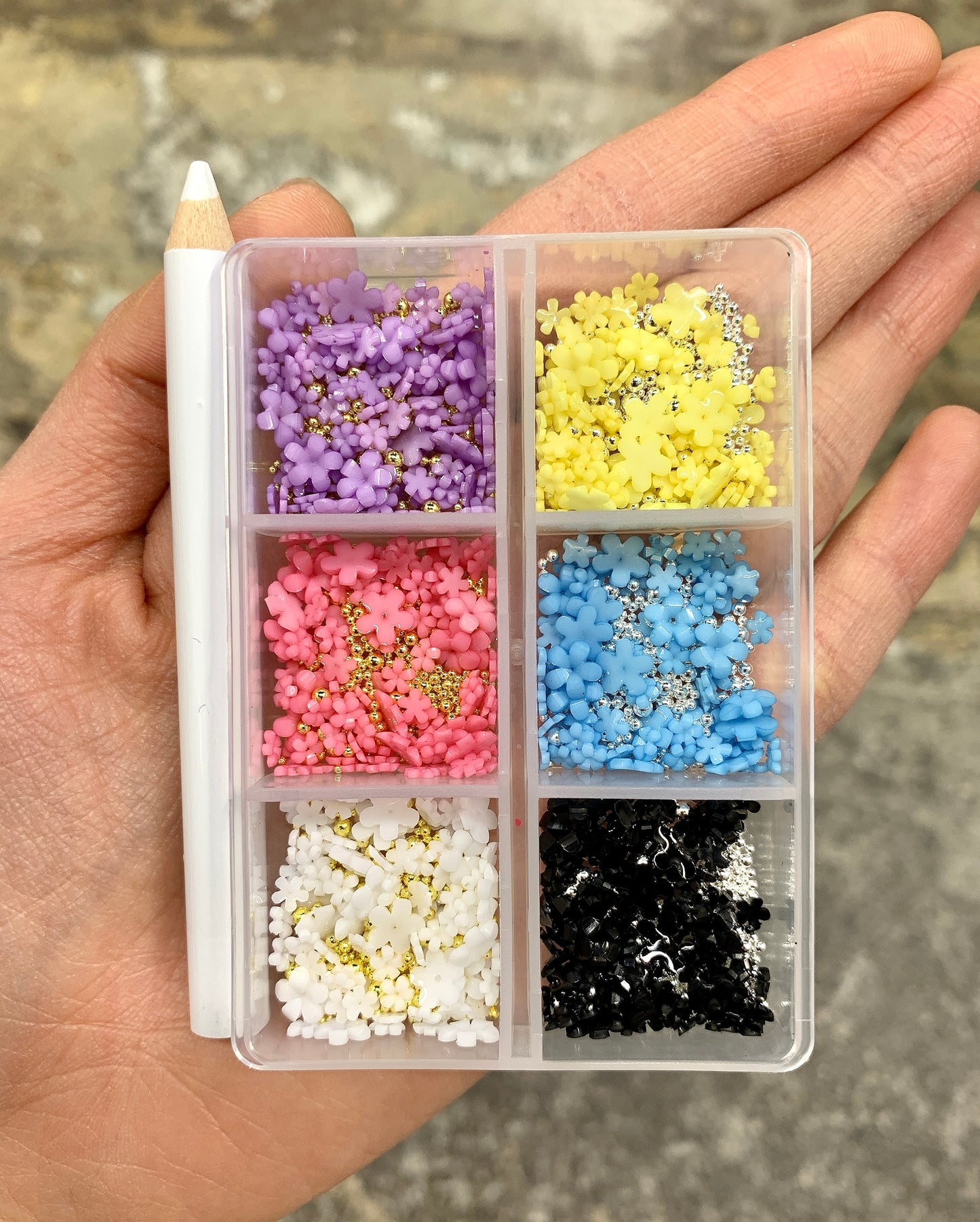 Mini Resin 3D Flowers 6 Colors Box