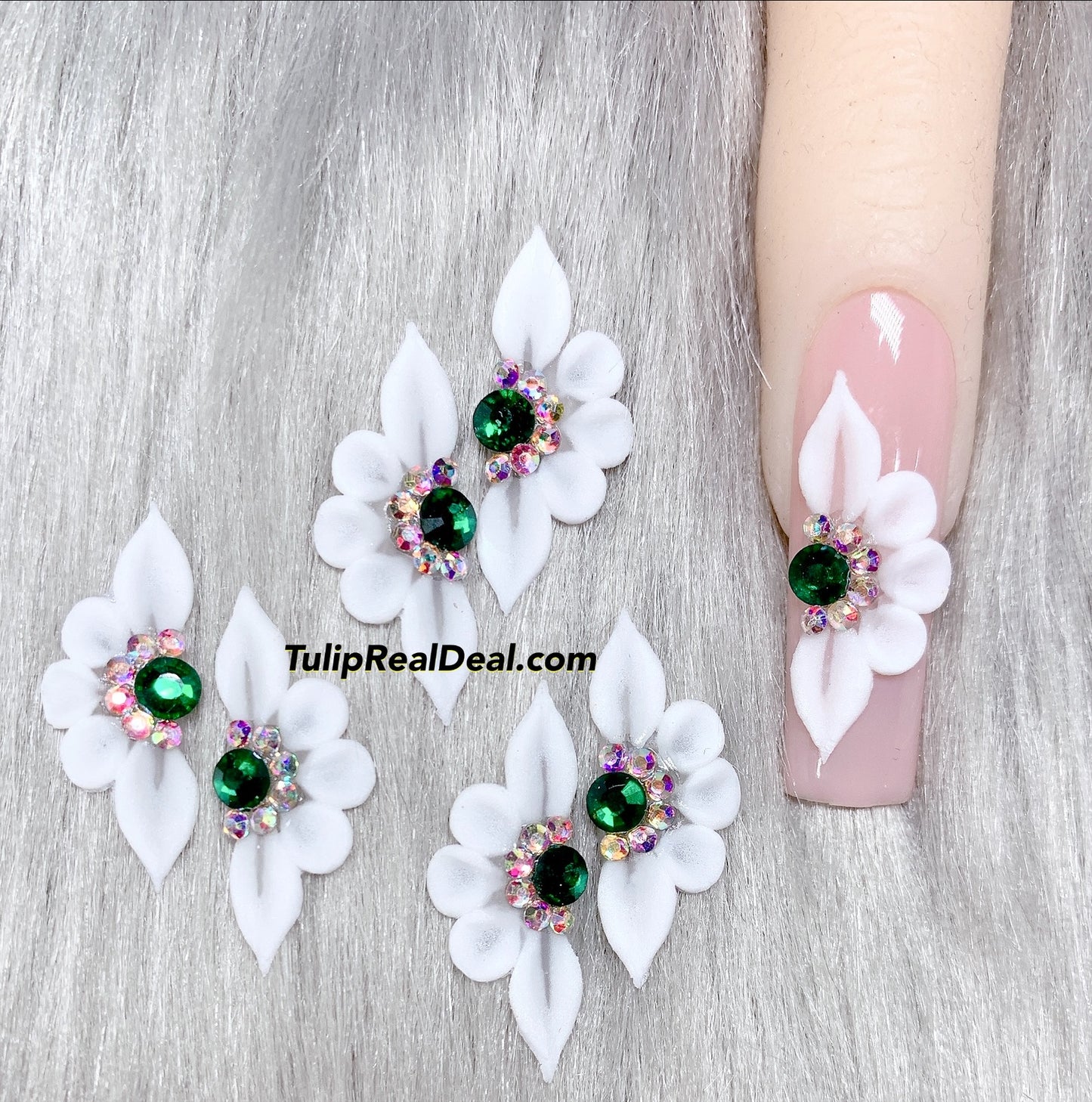 HANDMADE 3D Emerald AB Acrylic Flowers Christmas
