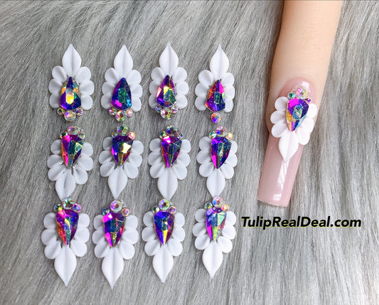 Fancy 3D Acrylic White Flowers 4pcs charms