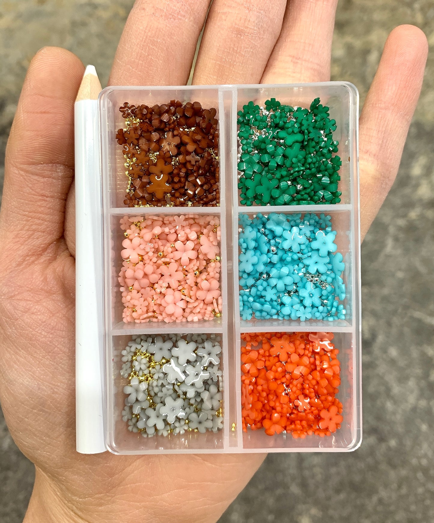 Mini Resin 3D Flowers 6 Colors Box