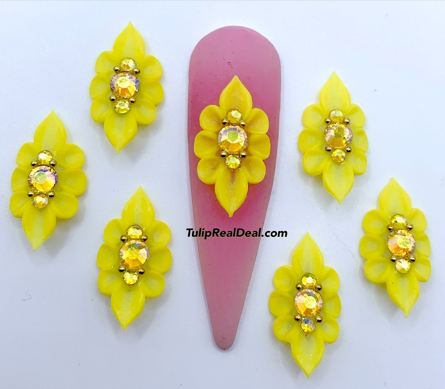 HANDMADE 3D Acrylic Flowers 4pcs