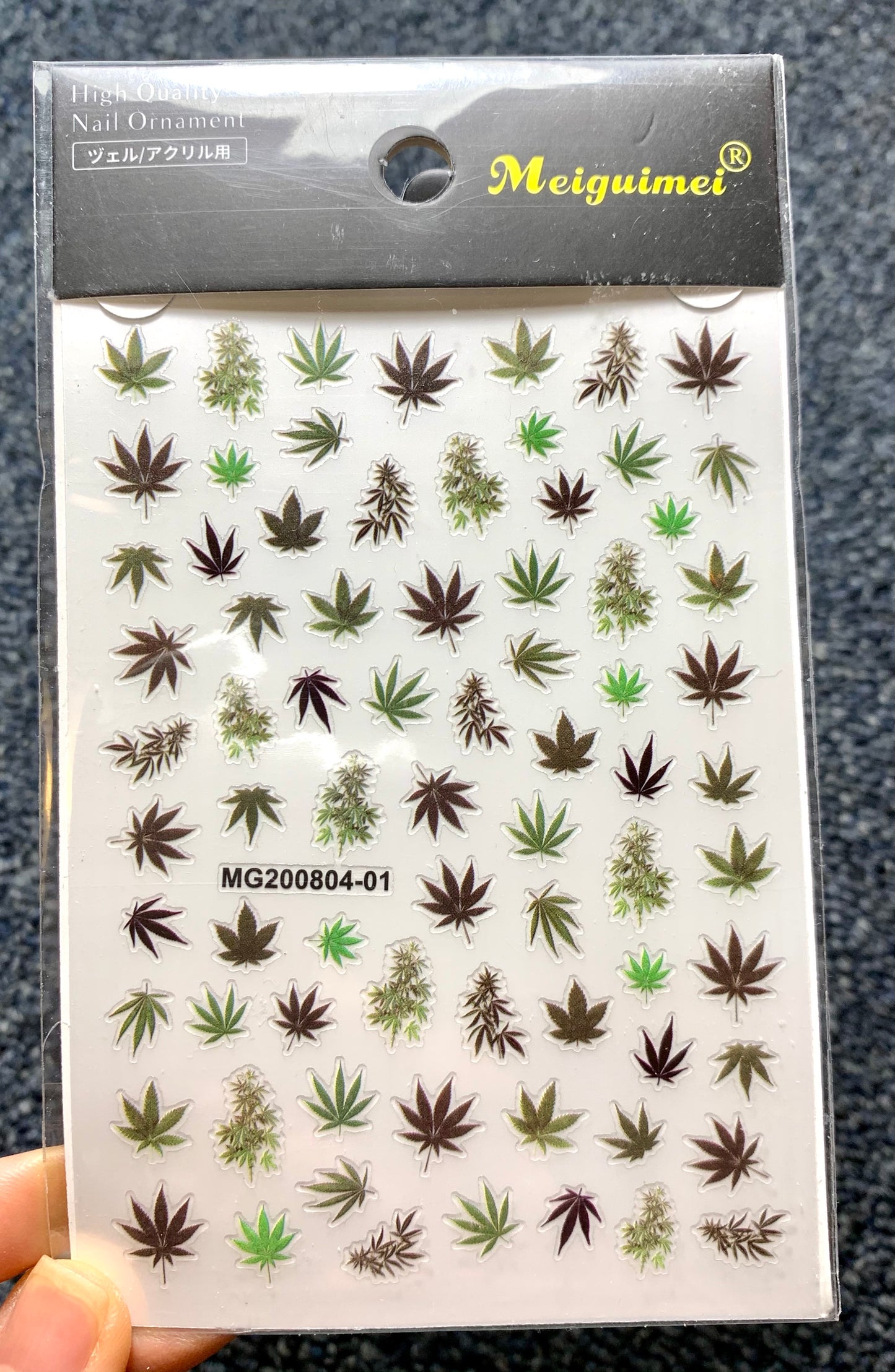 Sticker Weed leaves