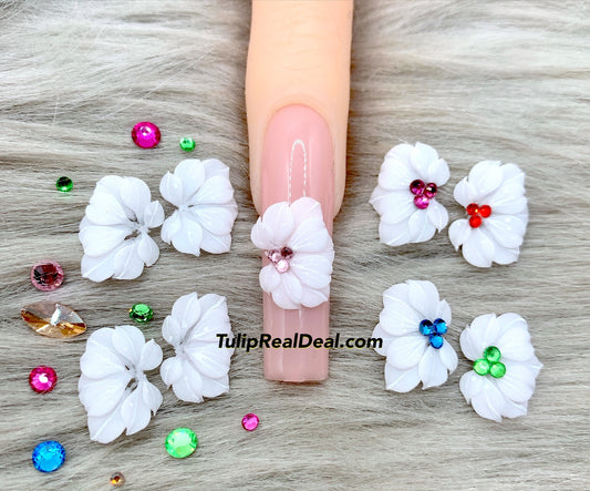 PLAIN HANDMADE 3D WHITE Acrylic Flowers