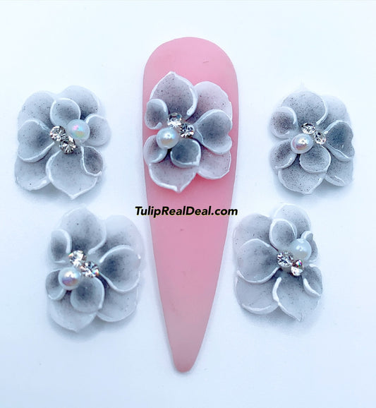 HANDMADE 3D Acrylic Flowers 4pcs